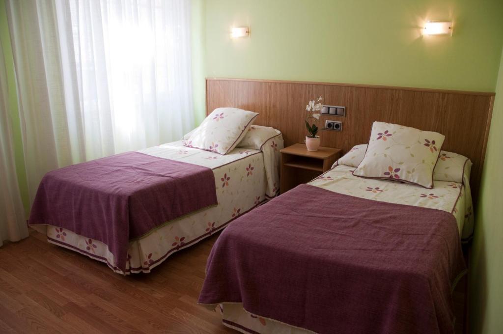 Hostal Restaurante La Cepa Cariño Værelse billede